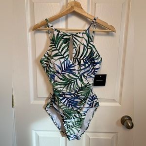 Ellen Tracy Floral Ruched One piece NWT Bathing Suit swimsuit Size 10 NEW